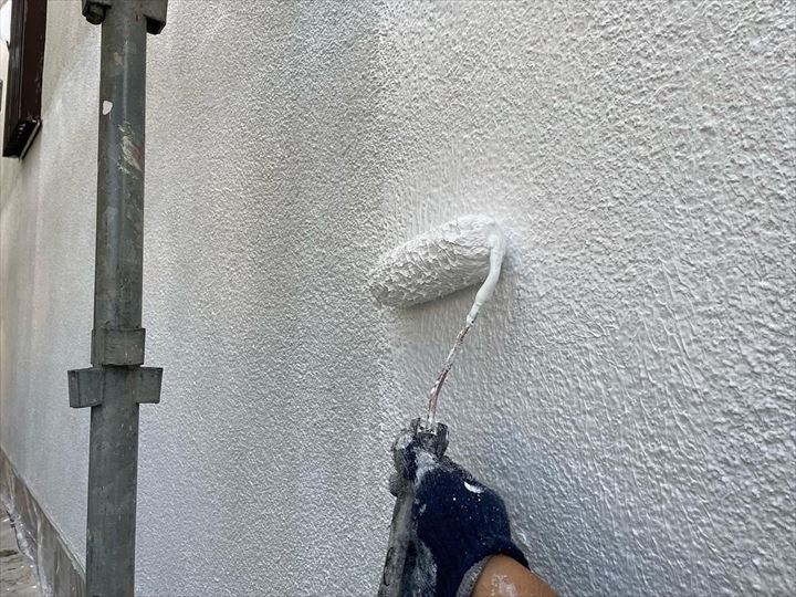 モルタル外壁の下塗り